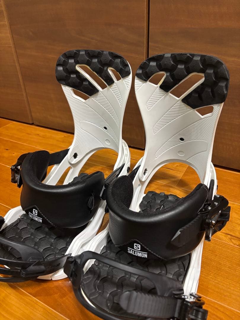 SALOMON スノーボードビンディング ホワイト/ブラック SALOMON（サロモン） （メンズ、レディース）スノーボード スノボ