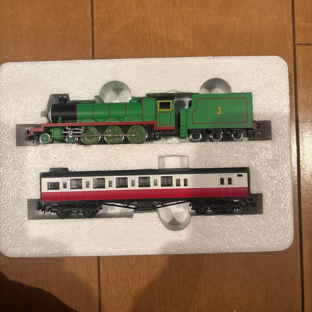 Nゲージ　トーマス、パーシー、ヘンリーセット、黄色の貨車セット2個　他まとめ売り