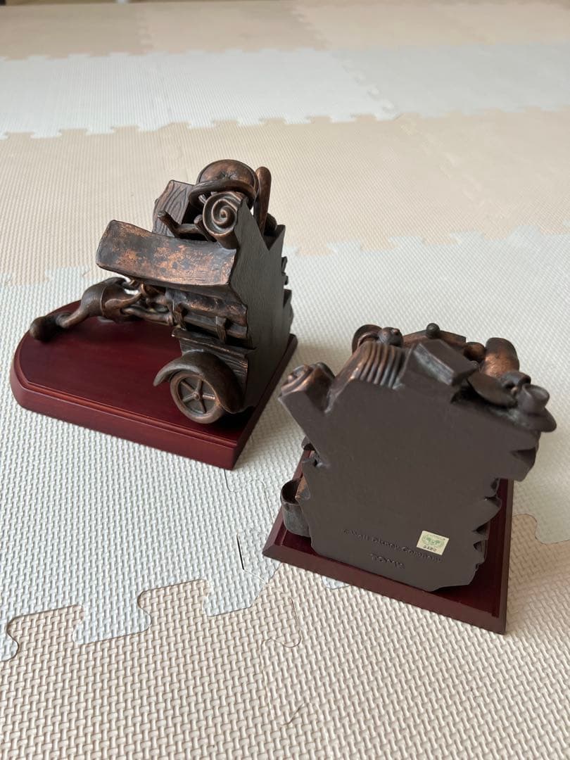 ディズニー ブロンズ風 ブックスタンドMoving Day 1936 限定品