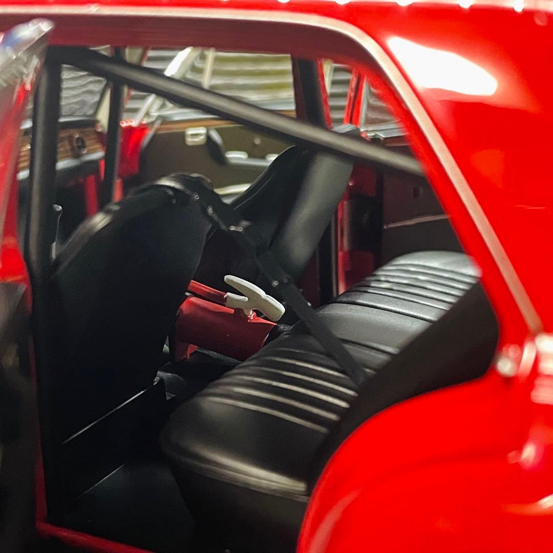 1/18 PMA メルセデス・ベンツ 300 SEL 6.8 AMG 1971