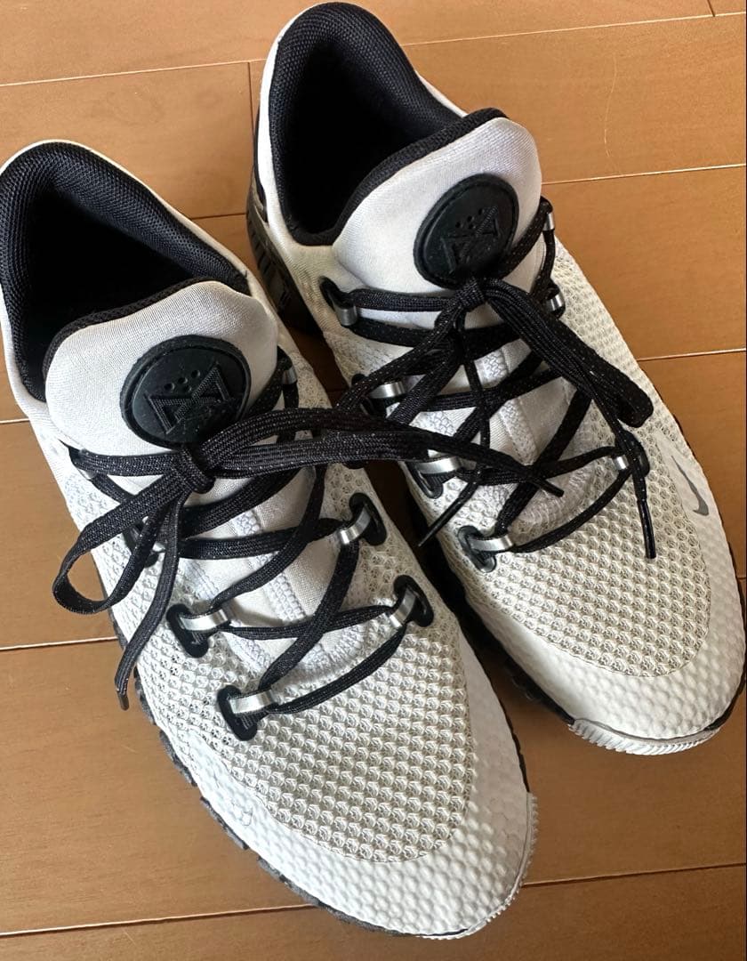 ナイキフリーメトコン 4 プレミアム 25.5