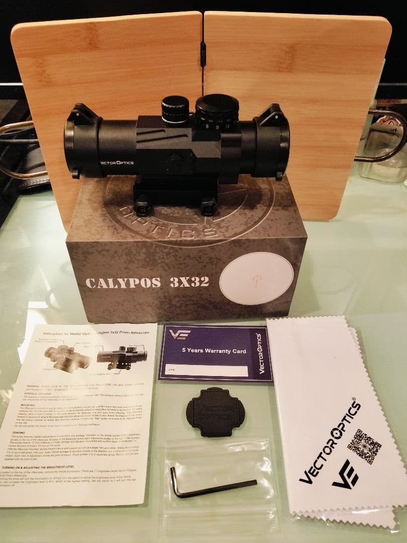 VECTOROPTICS CALYPOS 3X32 スコープゲーム未使用品