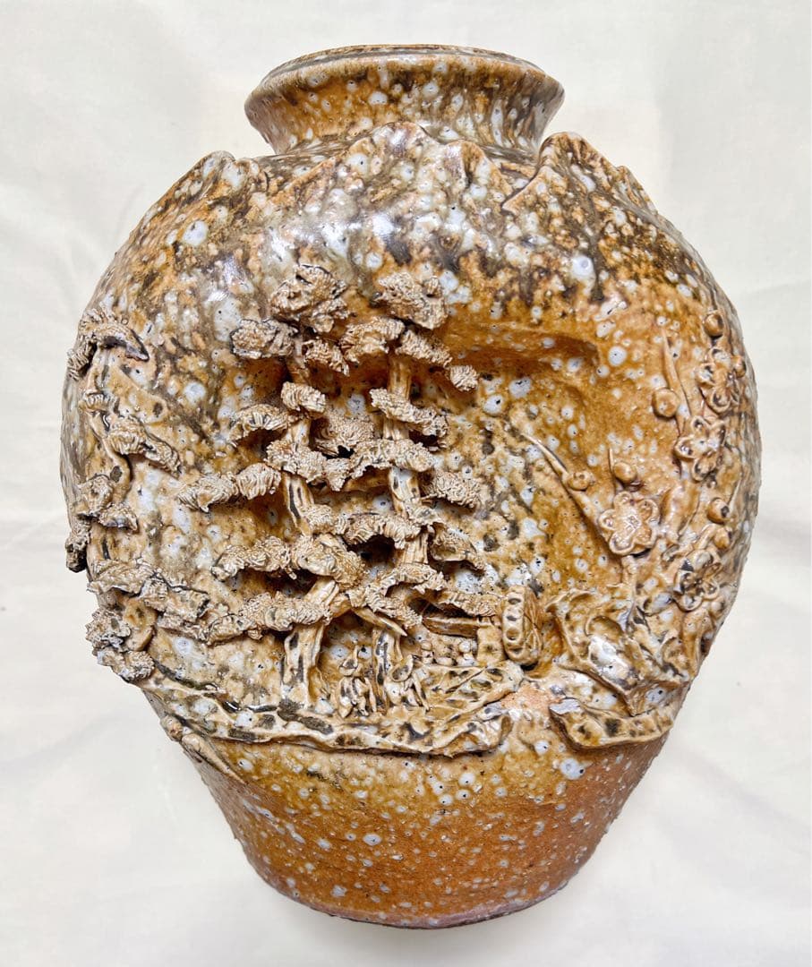希少品 陶芸 松竹梅 山水水車人物彫 細密洞窟彫 手捻花瓶 花器 飾り壷