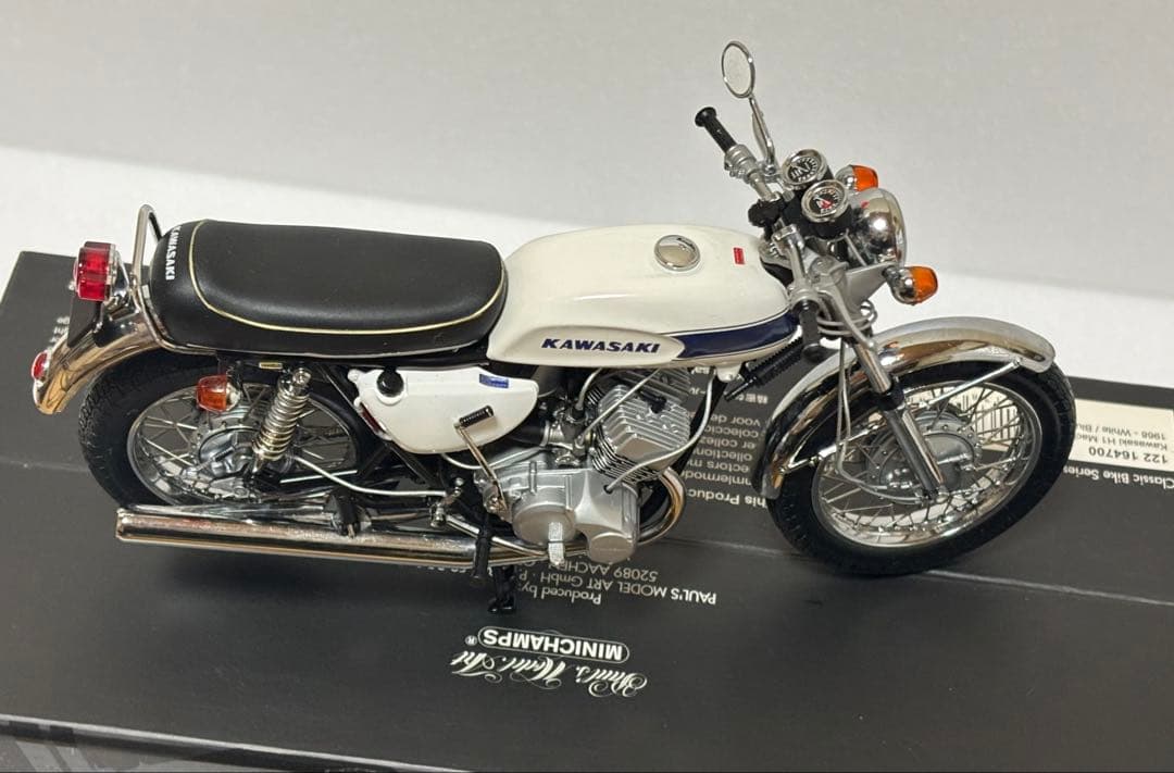 ミニチャンプス　1/12 Kawasaki H1 Mach III 青/白