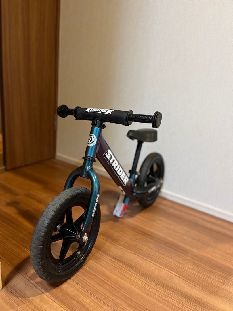 ストライダーPro 2020限定カラー メタリックアクア - メルカリ