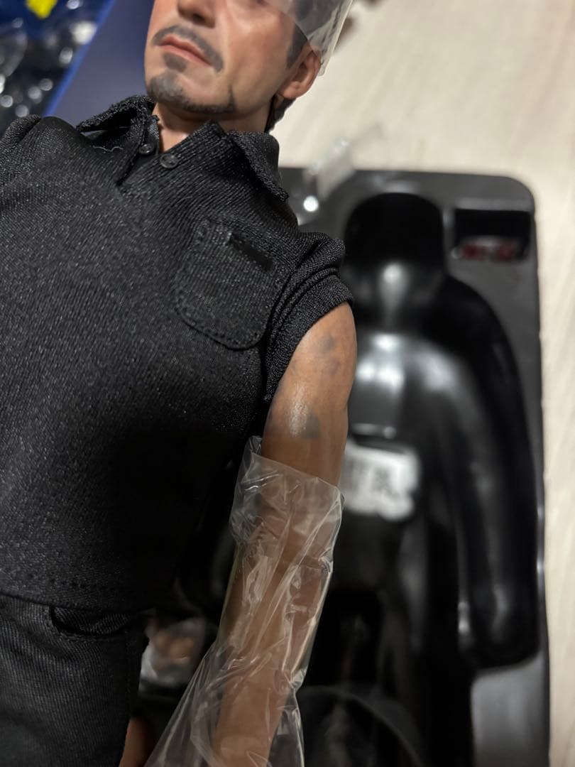 1/6 アイアンマン2 ホットトイズ　トニー・スターク アークリアクター開発版