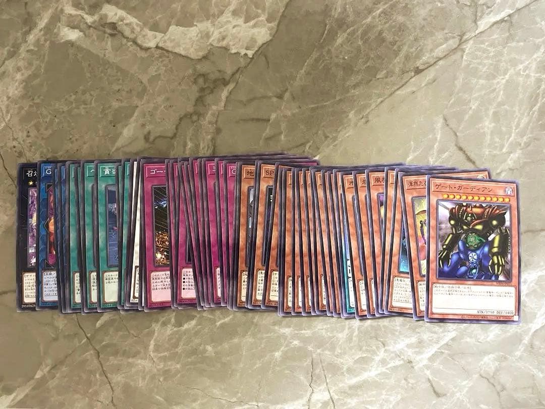 遊戯王カード　まとめ売り　ブラック・マジシャン・ガール