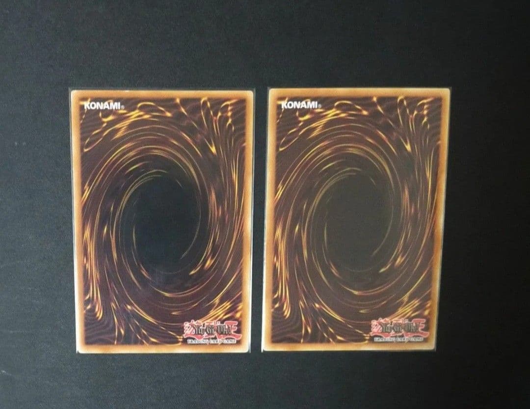 【超希少】オシリスの天空竜＆オベリスクの巨神兵 ドイツ語版ゴールドシークレット