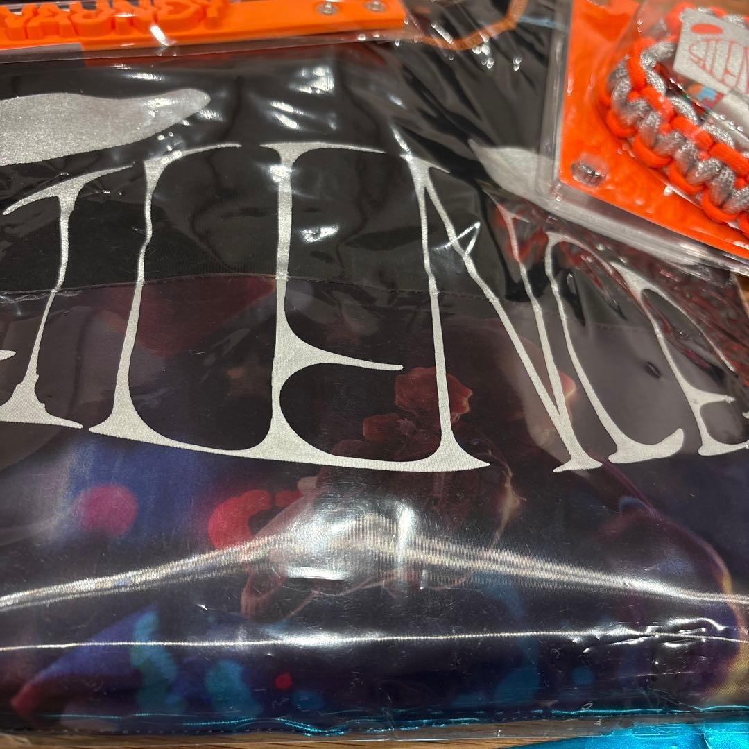 VAUNDY DOME TOUR 2026 SILENCE Ｔシャツ、フォンタブ