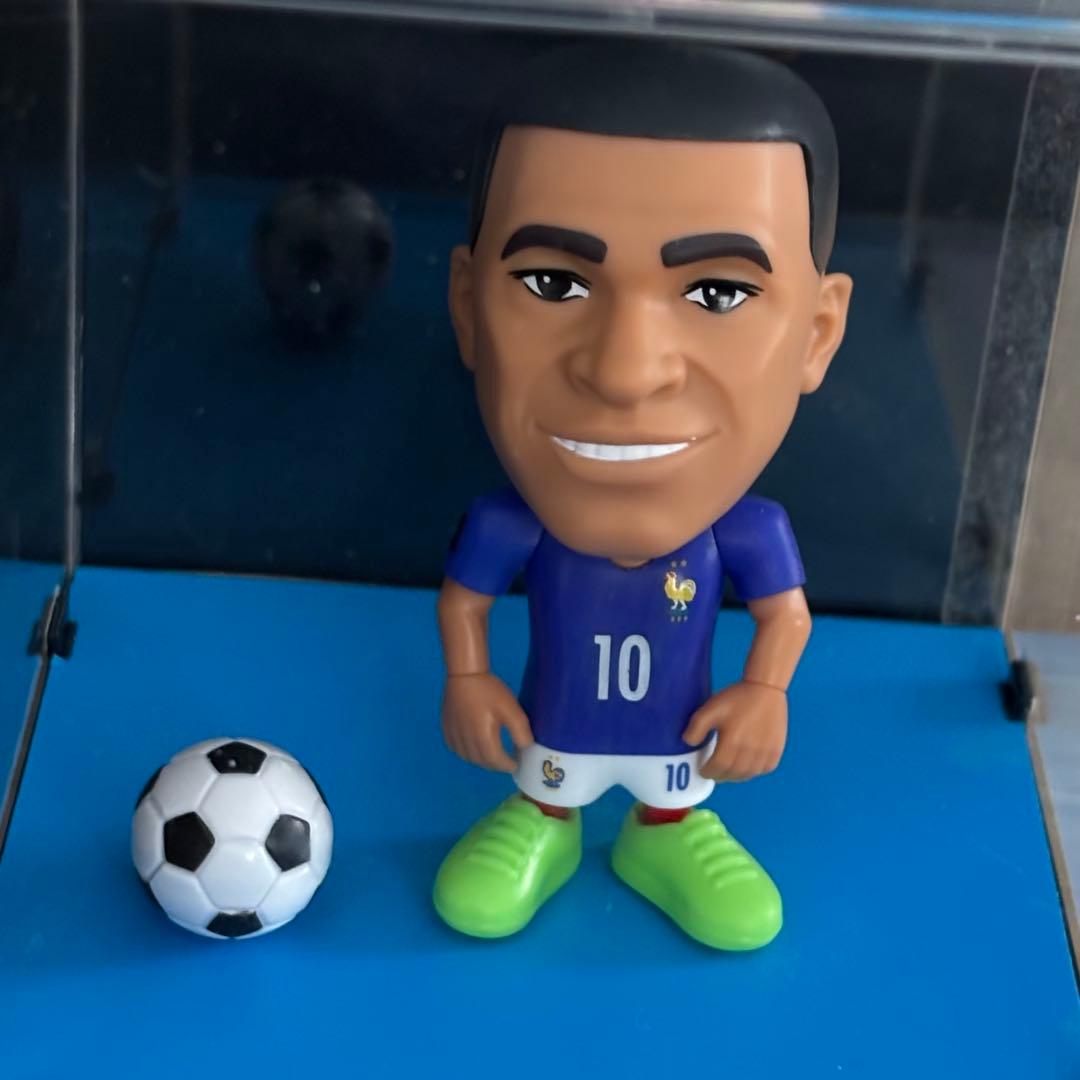 エムバペ】フランス代表 ZURU FIFA BALLERS フィギュア - メルカリ