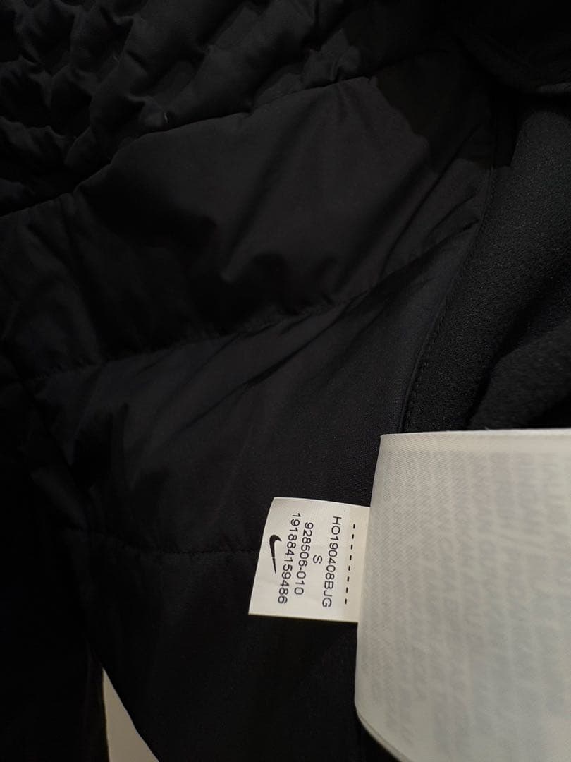 美品】Nike running Aeroloft ブラック S サイズ ダウン