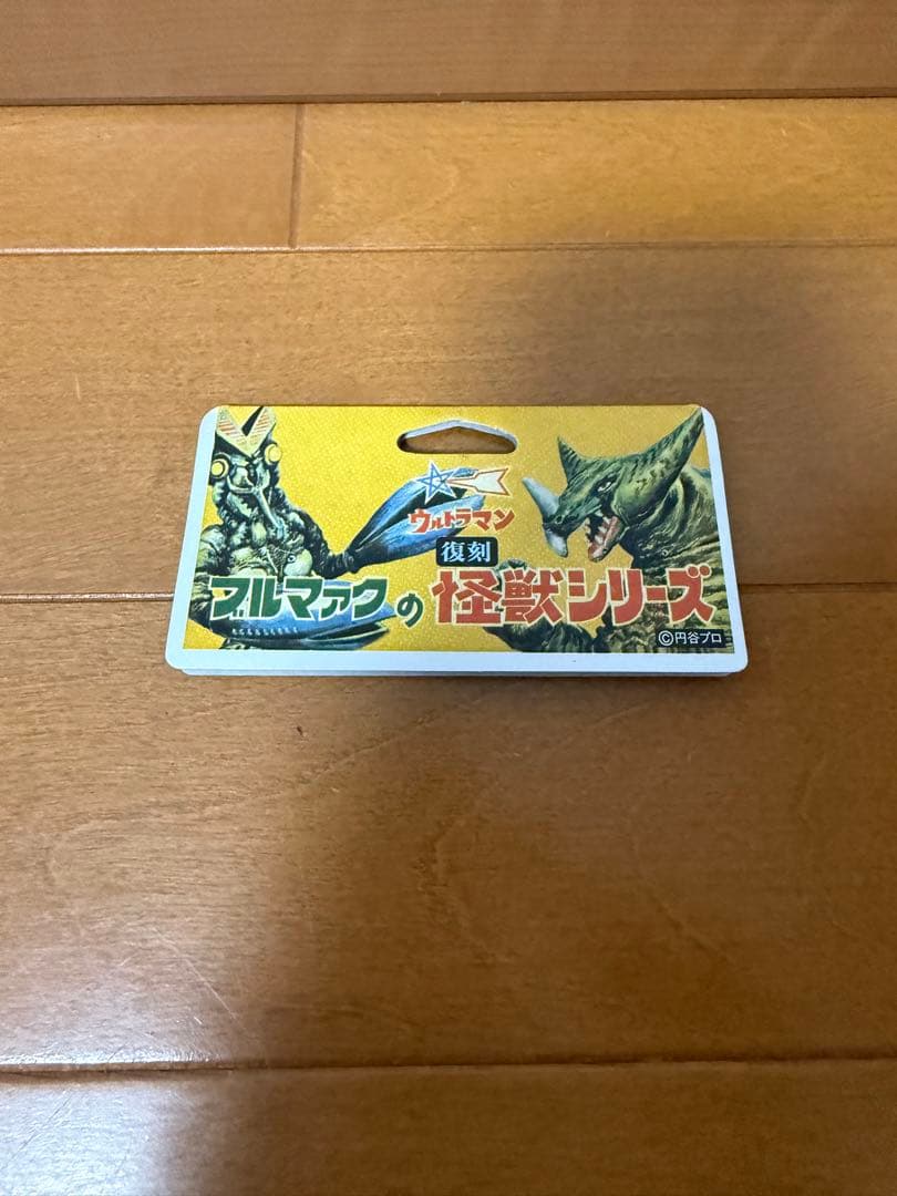 カネゴン、バルタン星人、ガラモン、モングラー、シャドー星人　ミニソフビ