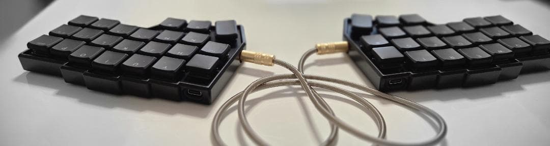 遊舎工房 分割キーボード Corne V4 Chocolate - メルカリ