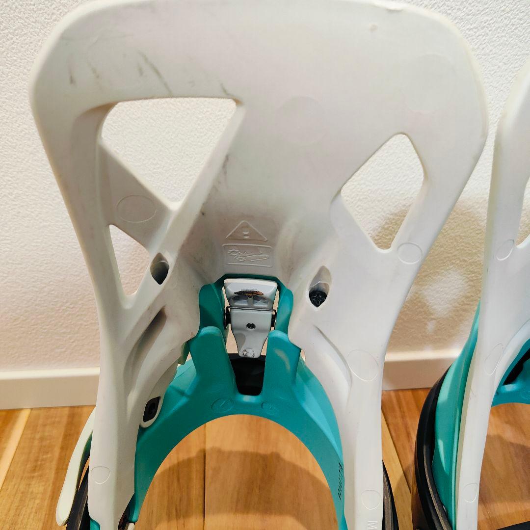 バートン ビンディング ホワイト/ターコイズ Mサイズ ステップオン