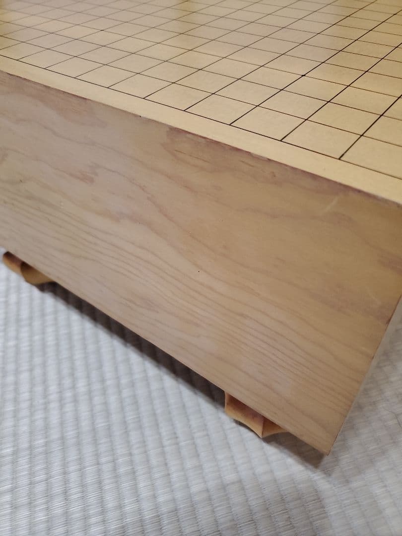 状態良好】碁盤 脚付き へそあり 無垢盤 5寸8部 高級囲碁盤 - メルカリ