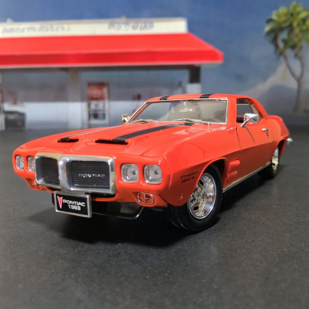 1/18ミニカーポンティアック·ファイアーバード·トランザム69 - メルカリ