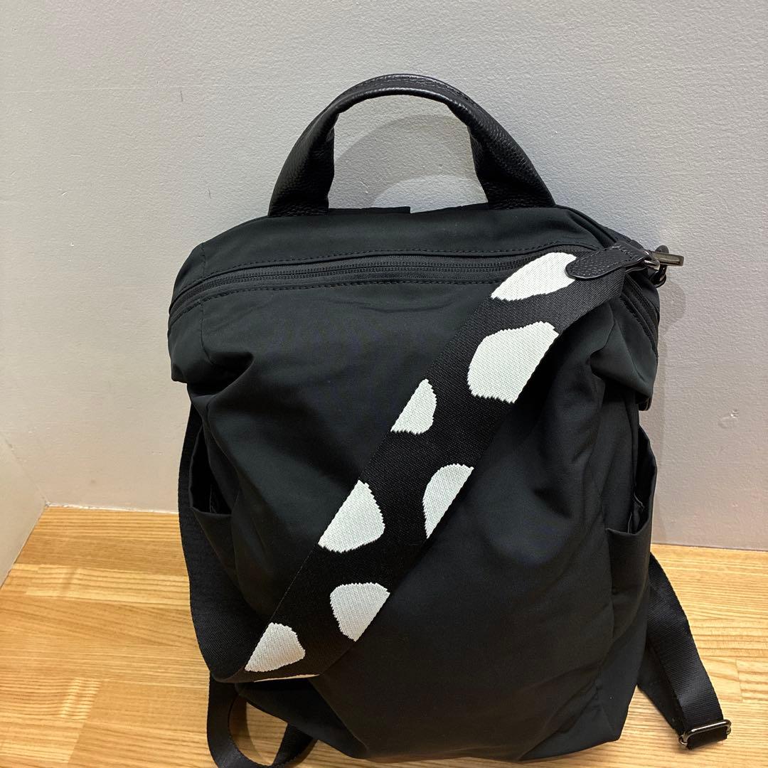 極美品 イアパピヨネ 柄ワイドテープリュック＆ショルダーバッグ