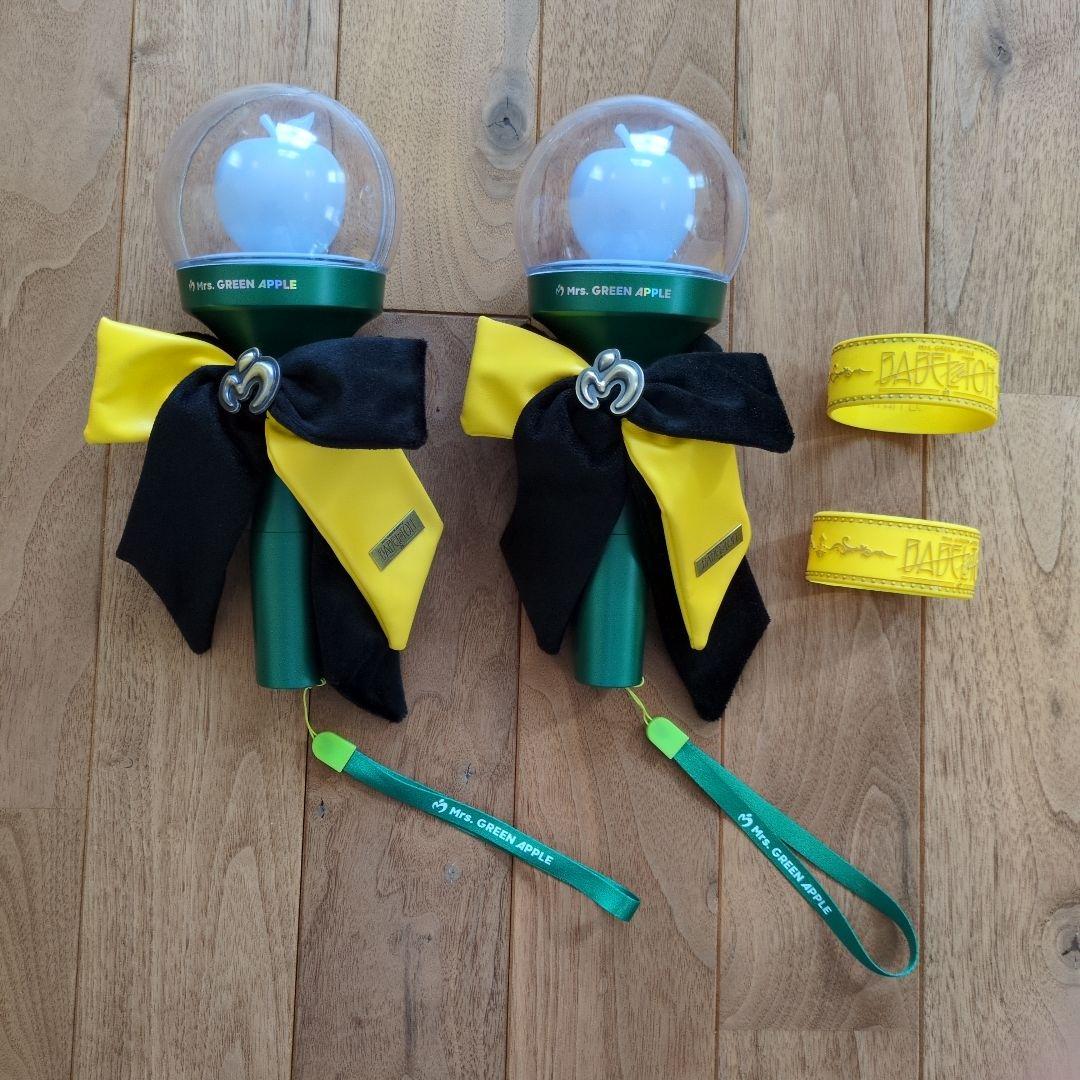 ミセス　ペンライト　2個セット　ライトスティック　リボン　ラバーバンドバベルの塔