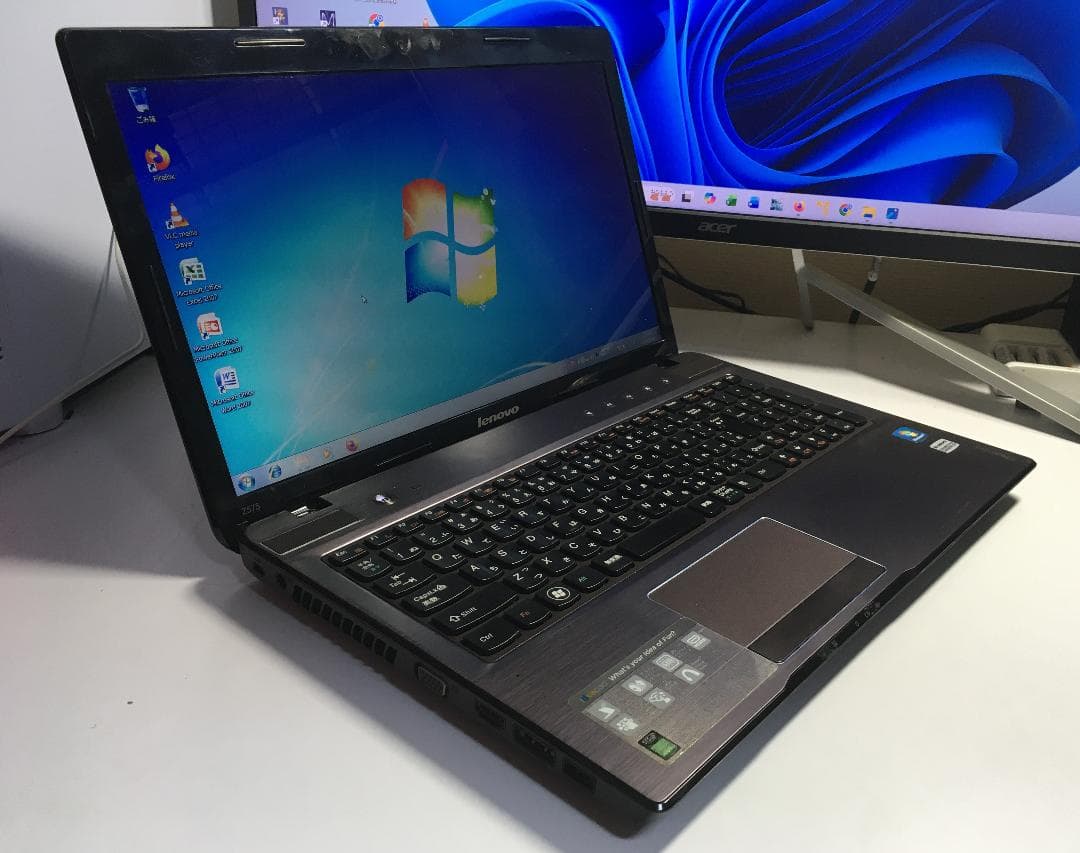 Lenovo IdeaPad Z575 Windows11/ Windows7