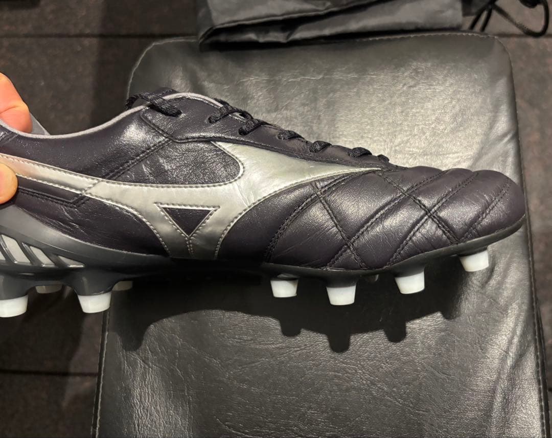 ミズノ　モレリアDNA japan 初代　26.5cm ステッチ加工あり