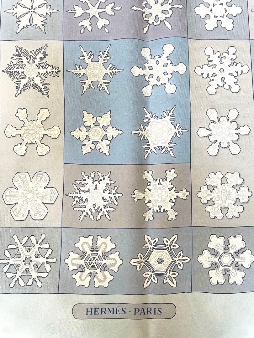 HERMES エルメス カレ90 FEUX DE LHIVER 冬の火 雪の結晶 - メルカリ