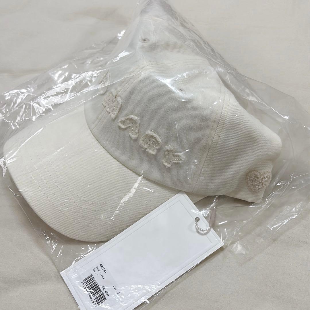 andmary Mary logo cap ivory
