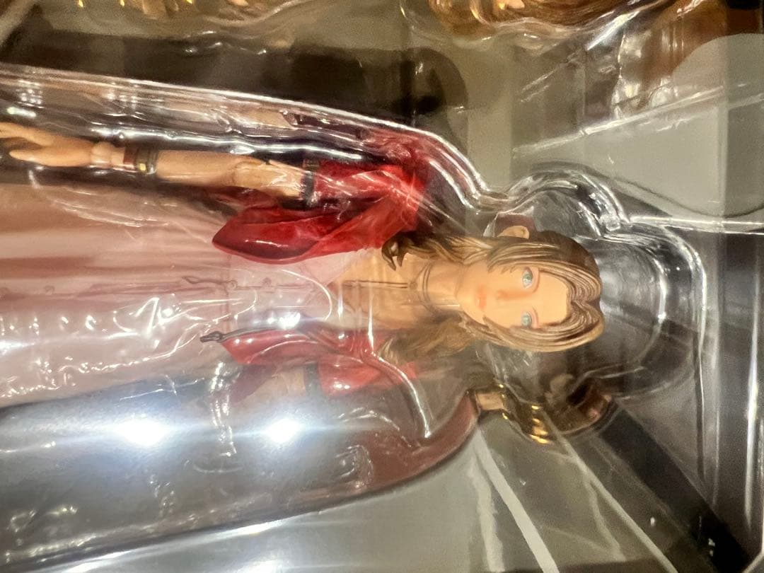 新品未開封　プレイアーツ改　エアリス