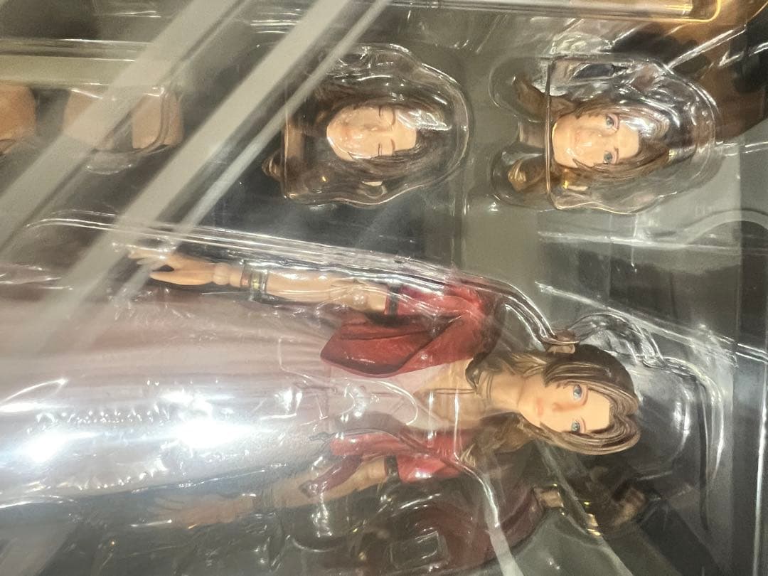 新品未開封　プレイアーツ改　エアリス