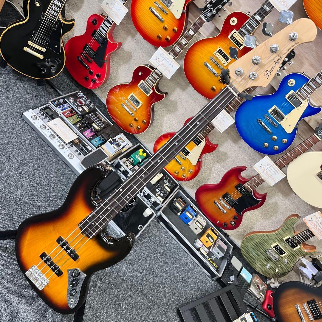 10297】 Bacchus フレットレスベース サンバースト - メルカリ