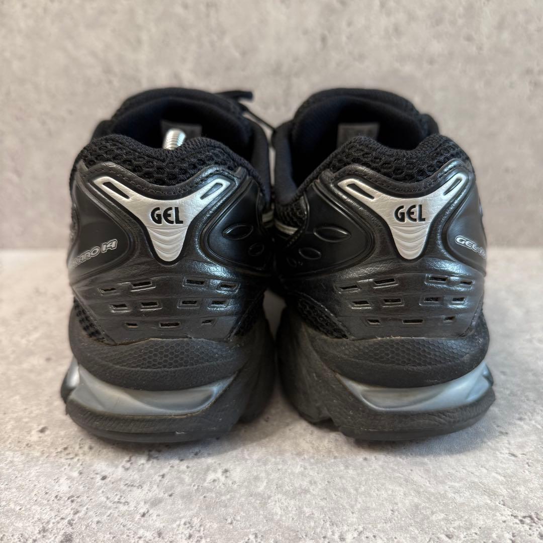 美品 アシックス GEL-KAYANO 14 ブラック×シルバー 27.5cm