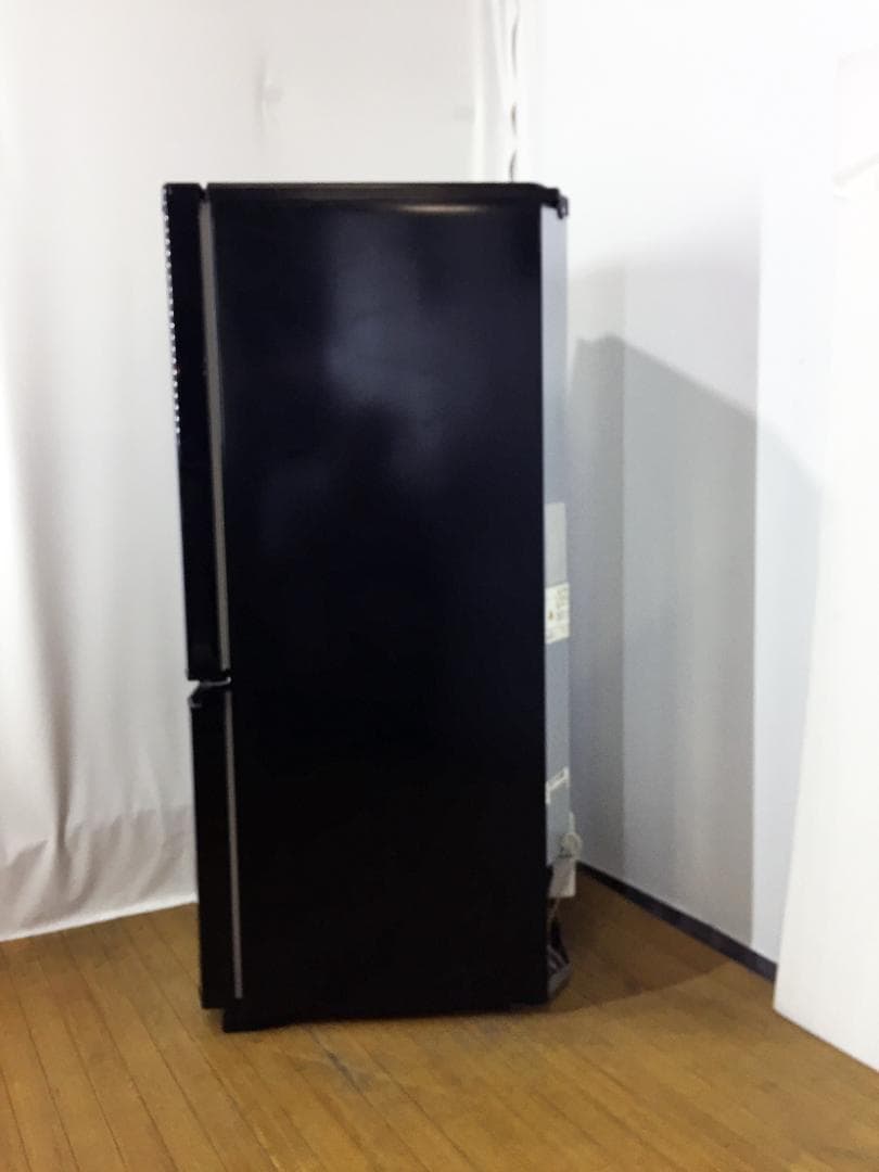 玄関前美品 中古☆三菱 146L 冷蔵庫 【MR-P15T-B】 - メルカリ