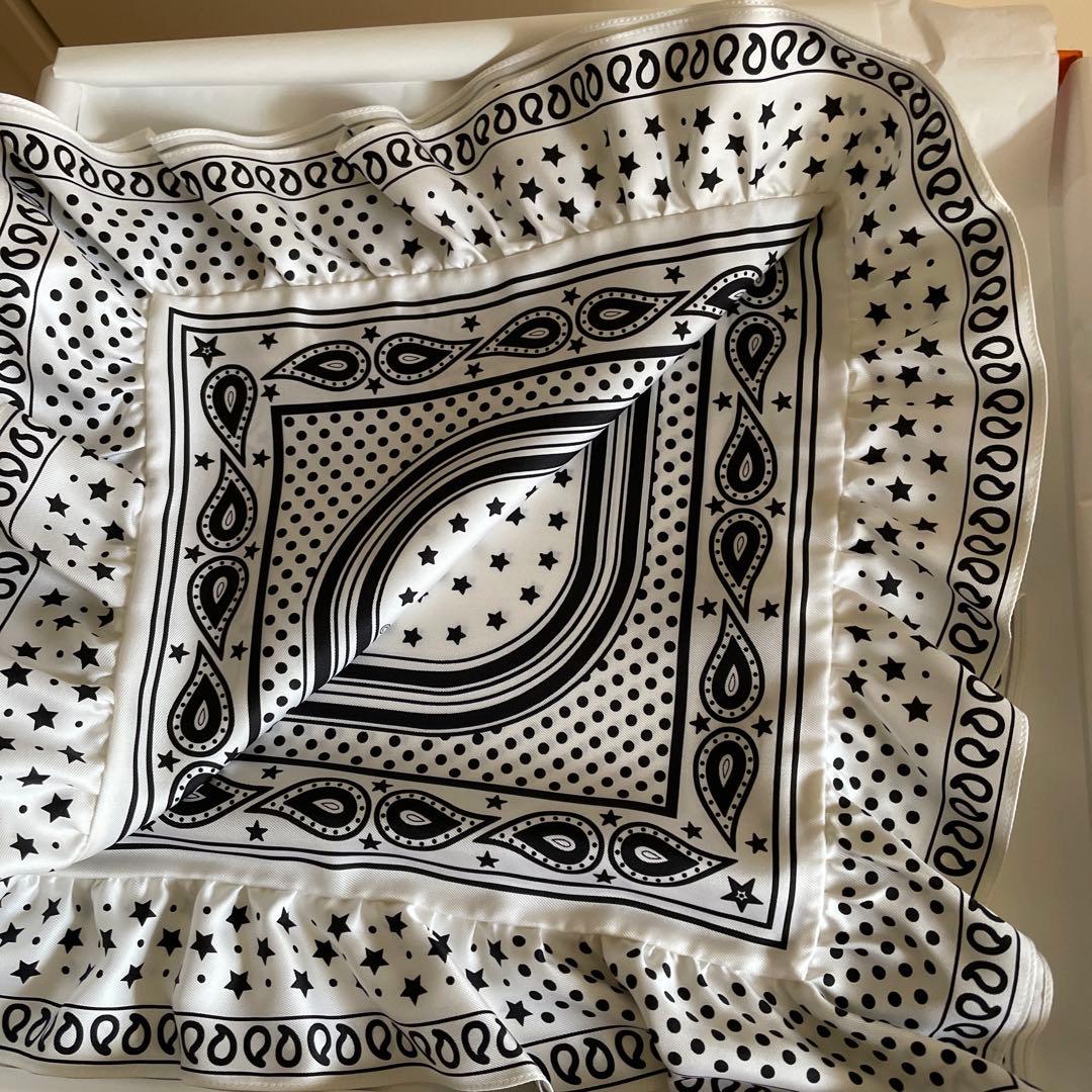 はなこ様新品エルメス スカーフ カレ70 ブリッドドゥガラ バンダナ