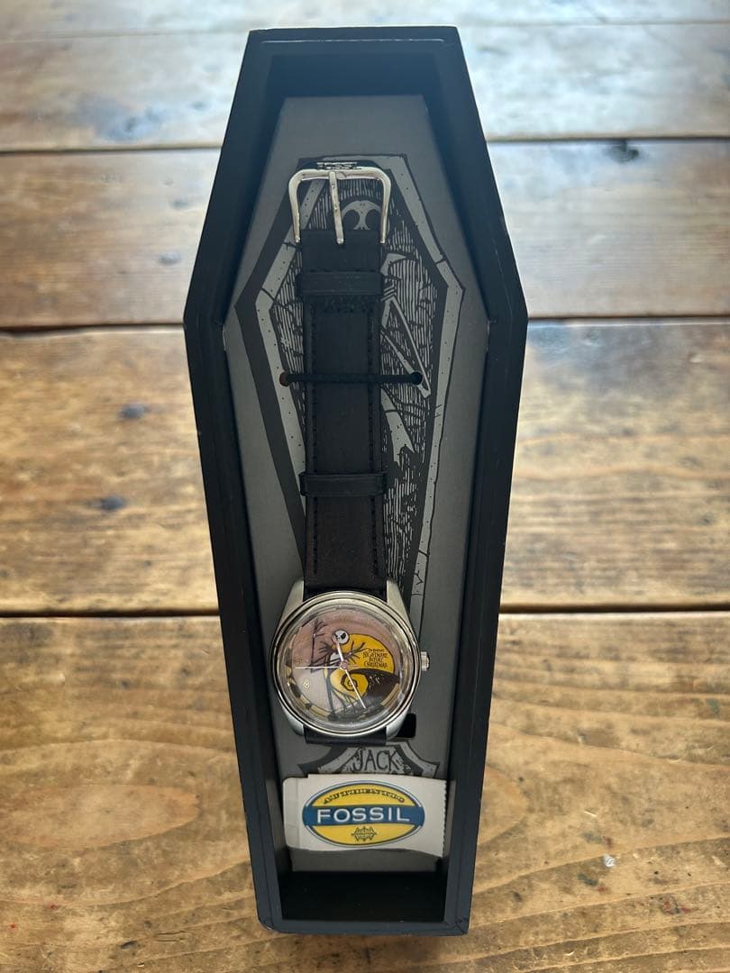《新品、希少》フォッシル製・ナイトメアビフォアクリスマス 腕時計　電池交換済み