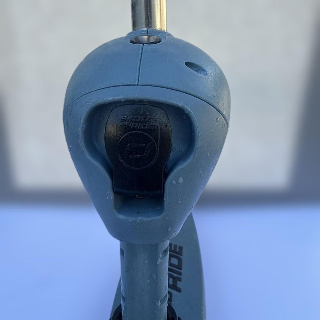 SCOOT AND RIDE 三輪車 ブルー　変形できるタイプ