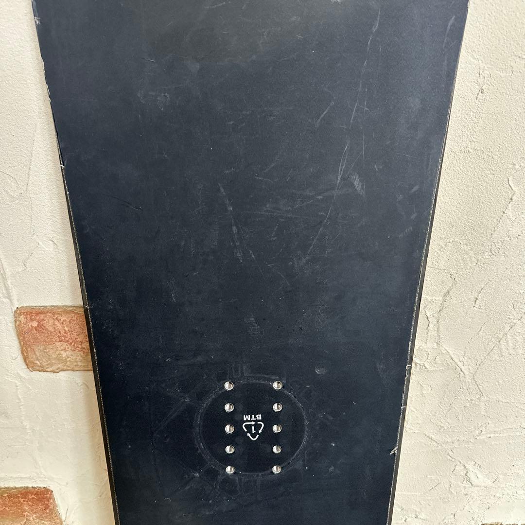 BTM スノーボード 板 158cm ブラック シンプルデザイン - メルカリ