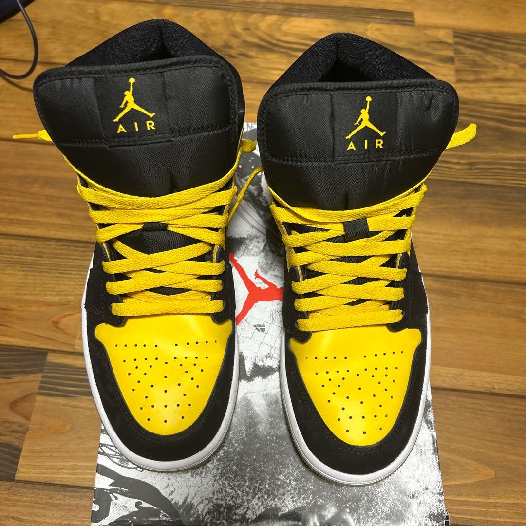 靴 26.5cm NIKE AIR JORDAN1 MID SE New Love