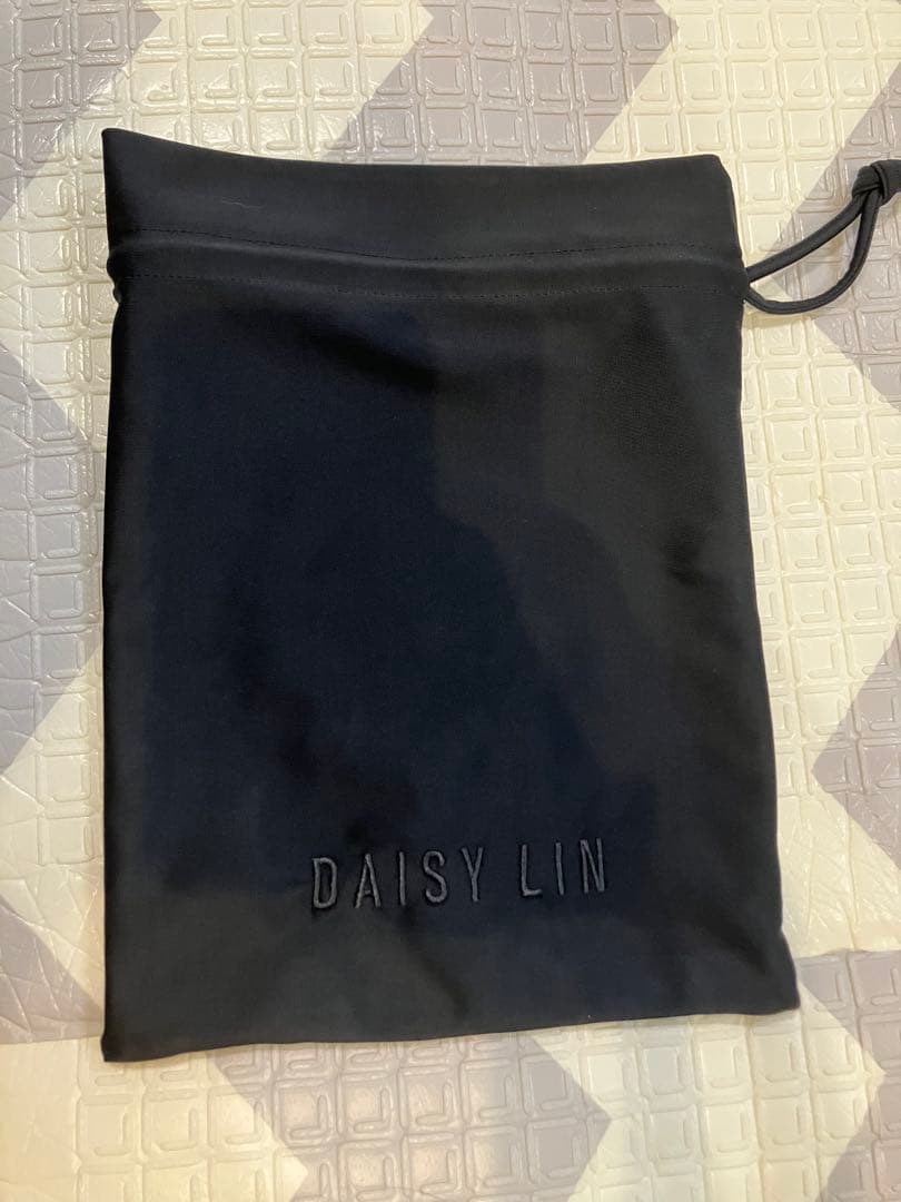 アップルさま　デイジーリン　水着