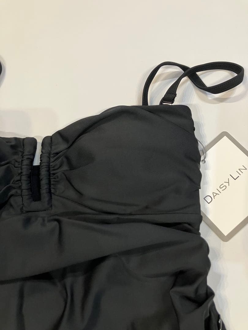 アップルさま　デイジーリン　水着