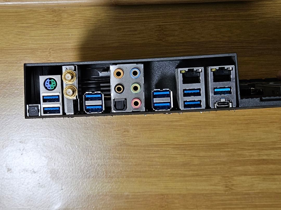 ジャンク 起動可 Ryzen 1950X / X399 Taichi セット - メルカリ