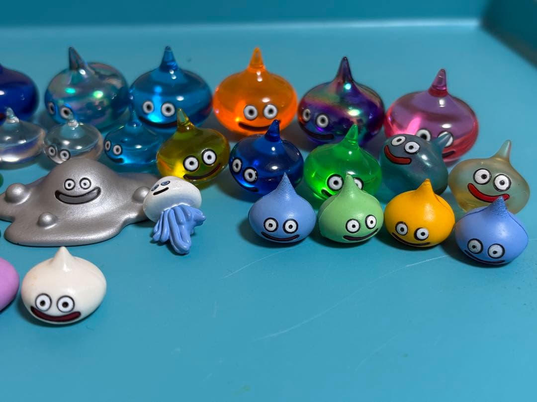 【週末限定値下げ】ドラクエ　スライム他　ミニフィギュア　77個まとめ売り