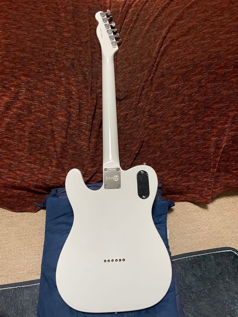 John5風テレキャスタータイプ　エレキギター
