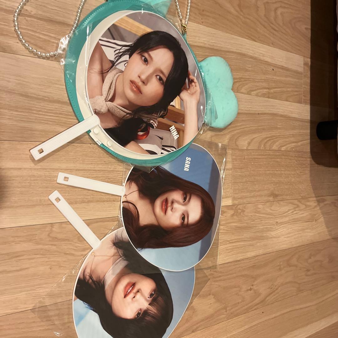 TWICE ready to be スタジアムライブうちわケースミブリー