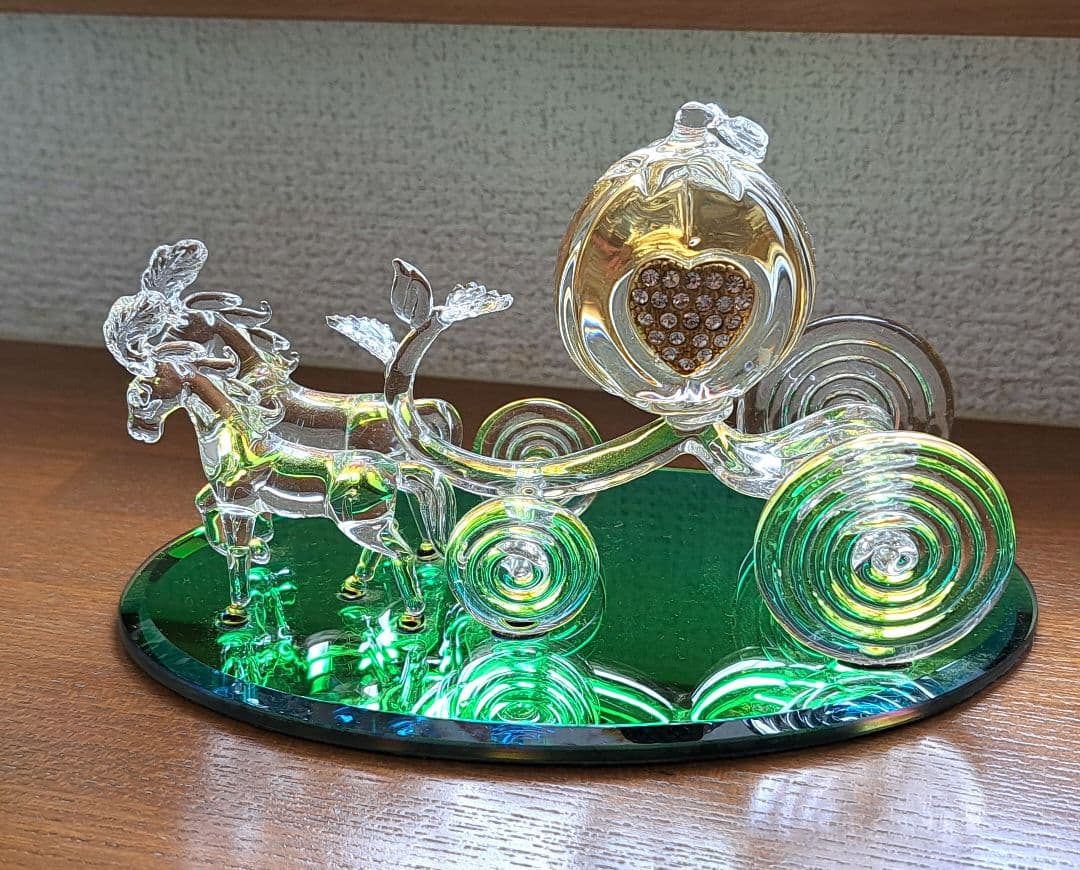 ディズニー かぼちゃの馬車 ガラス シンデレラ城 希少 - メルカリ