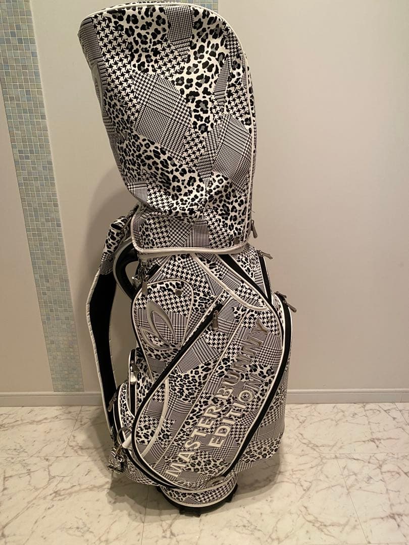 【美品】マスターバニーエディション キャディバッグ MASTER BUNNY EDITION（マスターバニーエディション） THIS IS GREAT