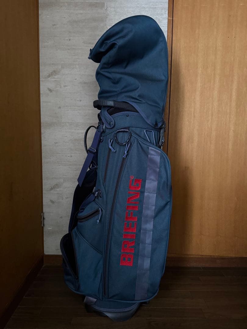 限定 BRIEFING × BEAMS GOLF キャディバッグ BRIEFING＞×＜BEAMS GOLF＞ARMY BLACKツアータイプ入荷！！｜ビームス