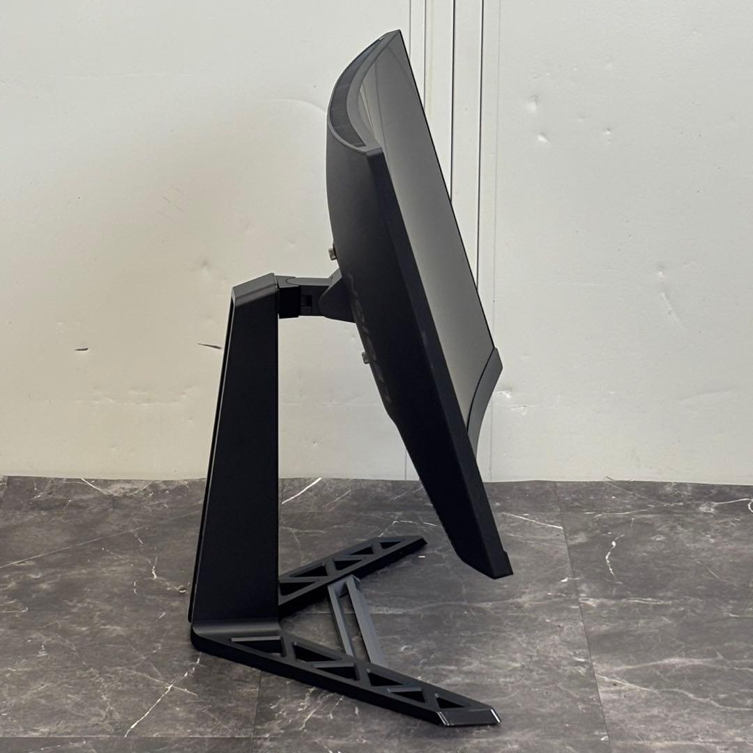 大型湾曲モニター 2025年製 Lenovo LEGION 27インチ 曲面 - メルカリ