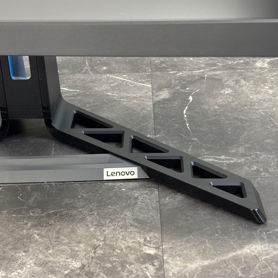 大型湾曲モニター 2025年製 Lenovo LEGION 27インチ 曲面 - メルカリ