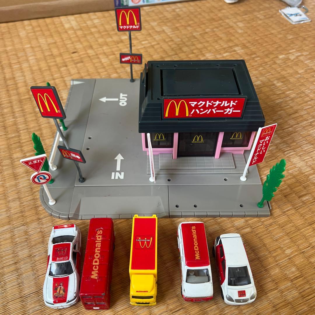 p*u様 トミカタウン マクドナルド ドライブスルー - メルカリ