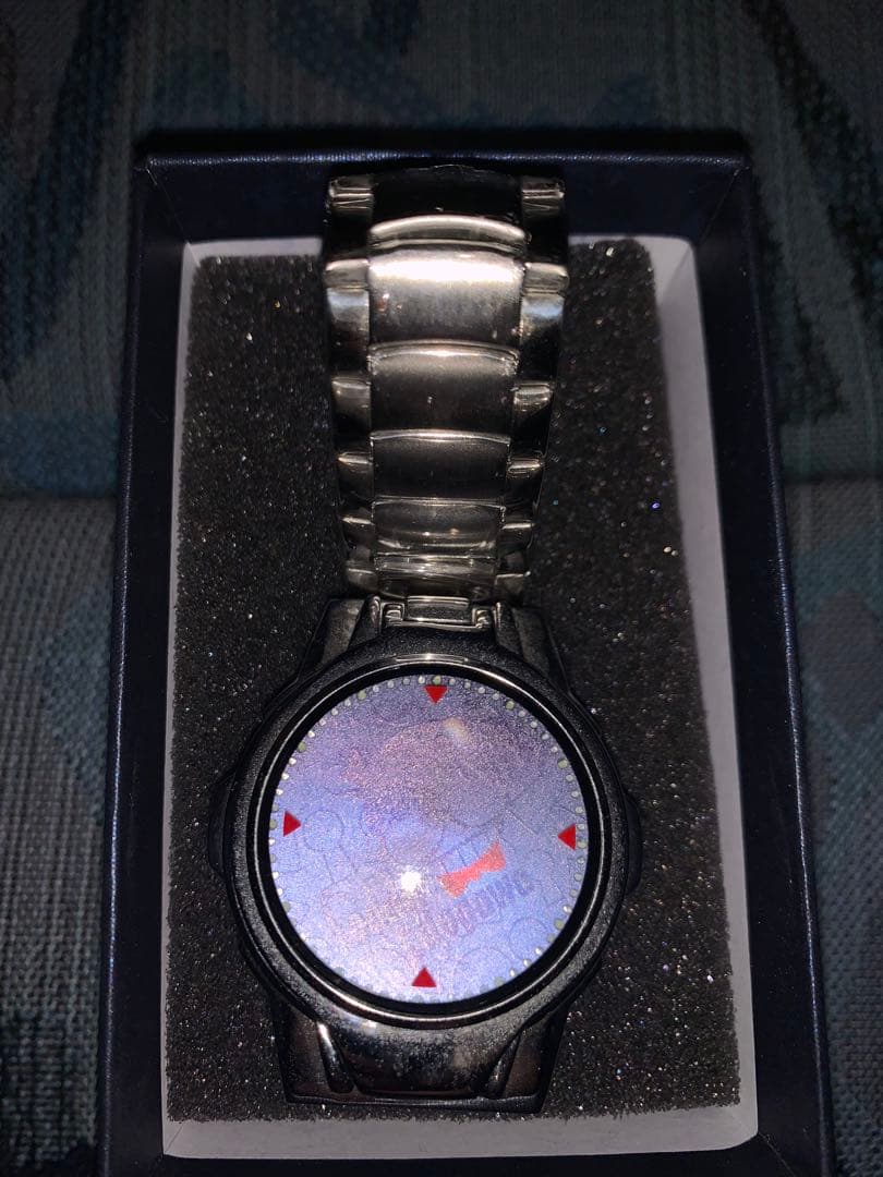 海外限定の腕時計型麻酔銃