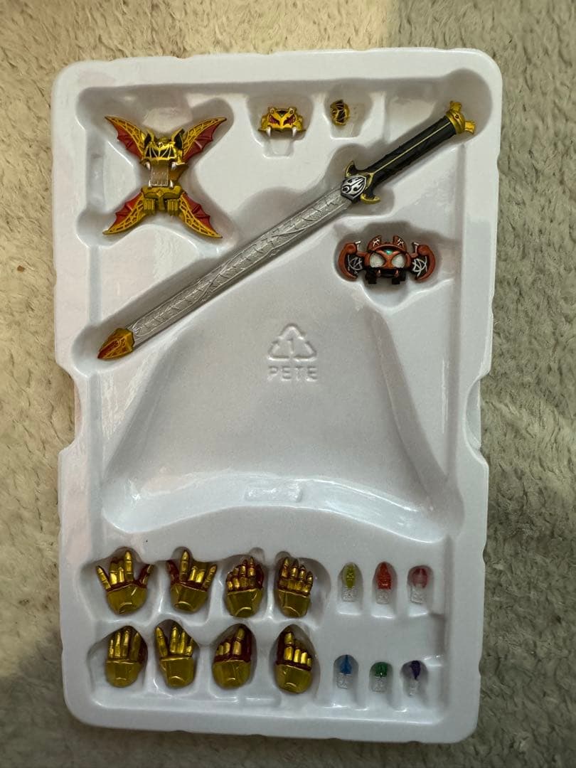 真骨彫　仮面ライダーキバ　エンペラーフォーム